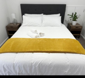 Trafalgar Place, Auckland